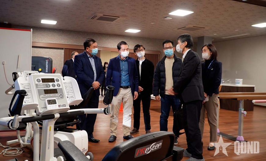 Vietnamese MND delegation visits Narita Elderly Health and Welfare Center